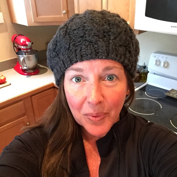 Meet the Posher Other - Meet your Posher, Dana